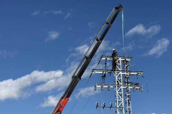 La Nucía invierte en soterrar dos líneas de alta tensión eléctrica en Serreta