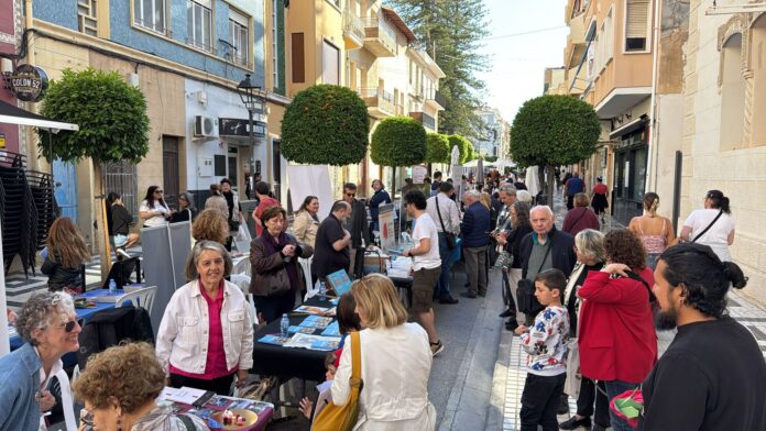 Villajoyosa abre sus páginas a la tercera edición de la Feria del Libro