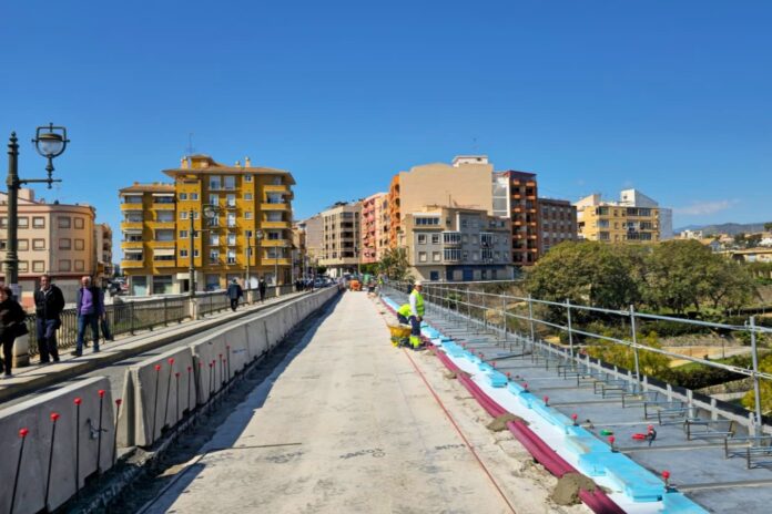 Las obras del puente de Villajoyosa encaran una fase clave para su ensanche