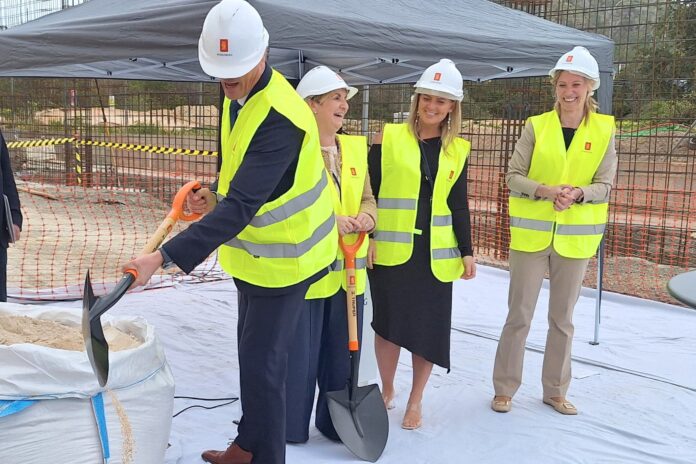 Villajoyosa refuerza su industria con la ampliación de la empresa Kongsberg