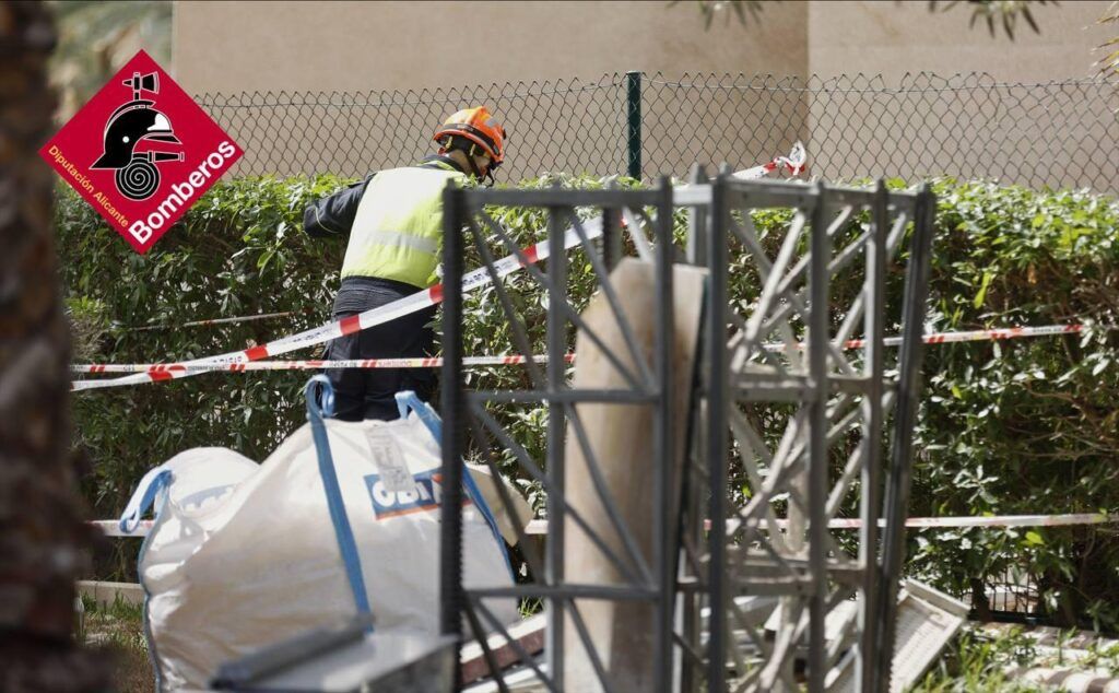 Un fallecido y un herido muy grave tras el desplome de un andamio en una obra de Benidorm/Fuente: Consorcio Provincial de Bomberos