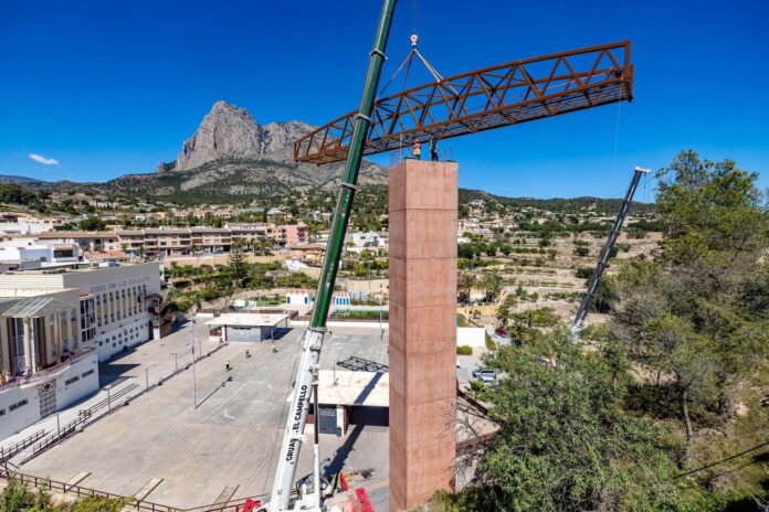 Finestrat avanza en la conexión del casco histórico con la instalación del nuevo ascensor al Castell/Fuente: Ayuntamiento de Finestrat