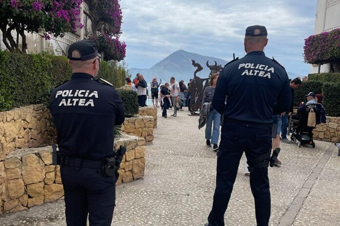 Altea activa dispositivo especial de seguridad y tráfico por Semana Santa