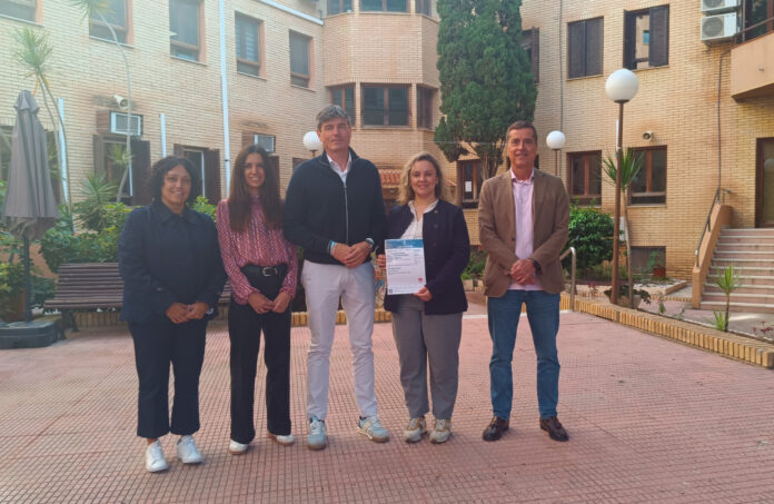 La Residencia Santa Marta de Villajoyosa logra un sello internacional que reconoce la calidad de su atención