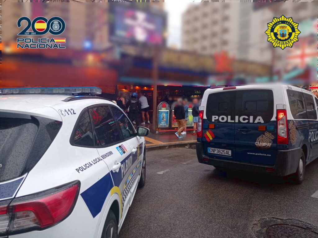 Se intensifican las inspecciones en locales de ocio de la conocida «zona inglesa» de Benidorm/Policia Nacional