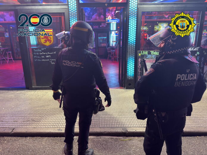 Golpe al narcotráfico en Benidorm: 80 arrestados en una macrooperación en locales de ocio