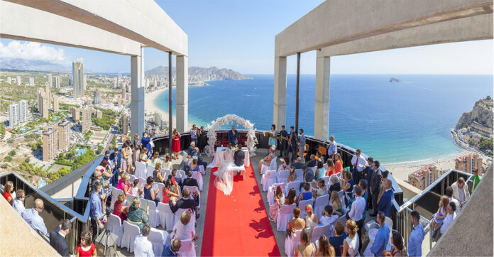 El Gran Hotel Bali impulsa las bodas en altura con ceremonias a 186 metros sobre el Mediterráneo
