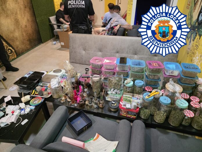 La Policía Local de Benidorm detiene a cinco personas por tráfico de drogas en un club cannábico/Policía Local de Benidorm