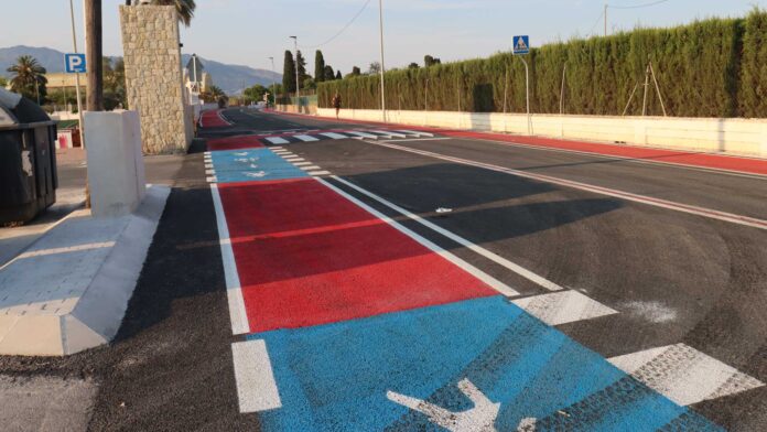 Benidorm reabre al tráfico la avenida del Albir con un carril bici renovado y nuevos accesos más seguros