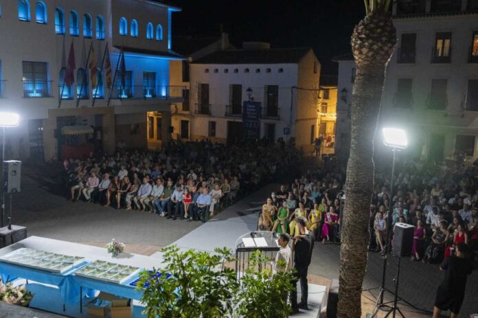 Los Manolos, Malifeta y Xarxa Teatre protagonizarán les Festes d’Agost 2026 de La Nucía