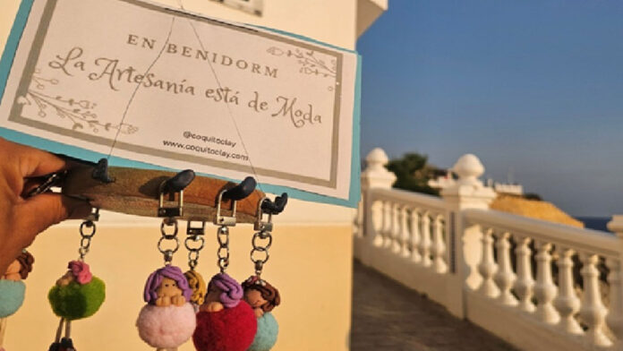 ‘Les Nits del Castell’ llenan de vida la Plaza de la Senyoría con sus talleres artesanales /Ayuntamiento de Benidorm