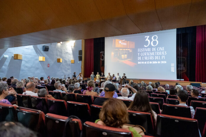 'El Manantial del Amor' conmueve al Festival de Cine de l'Alfàs y emprende su recorrido por certámenes nacionales e internacionales