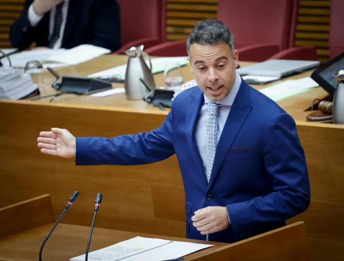 El diputado autonómico, Mario Villar, en Les Corts/PSPV-PSOE
