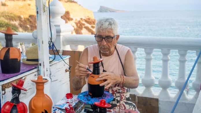 Artesano de 'Les Nits del Castell' /Fuente: Ayuntamiento de Benidorm