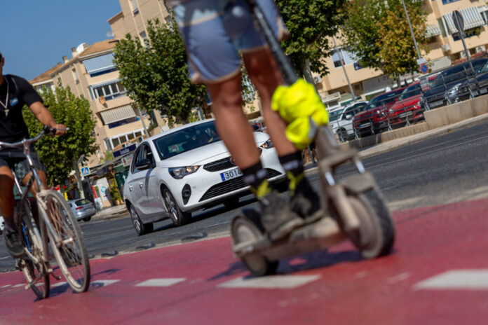 Más controles y hasta 500 euros de multa para los patinetes durante las Fiestas de l’Albir