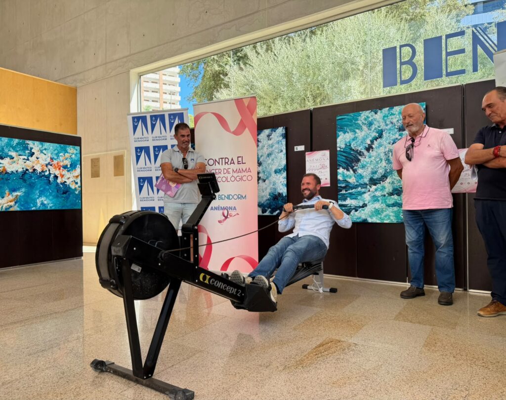De Benidorm al mundo: Anémona rema para financiar tratamientos contra el cáncer de mama de cinco mujeres