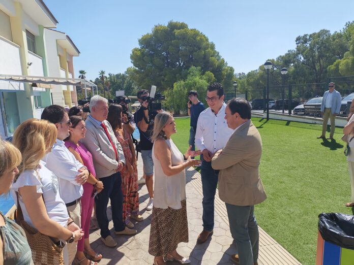 Juanfran Pérez Llorca anuncia en Polop el incremento salarial para los docentes valencianos