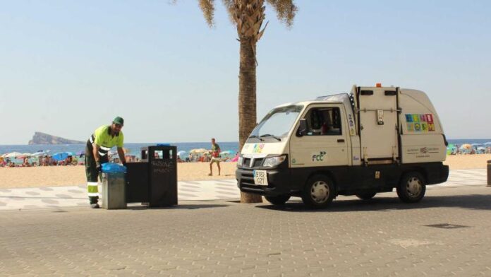 FCC lidera el concurso de limpieza de Benidorm, pero el Ayuntamiento pide esperar a la adjudicación