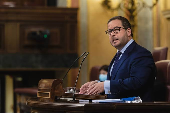 Agustín Almodóbar y César Sánchez, dos nombres de la Marina Baixa en las candidaturas del PP al 29N