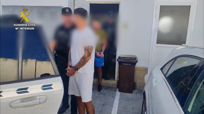 La Guardia Civil detiene a cuatro hombres por dos robos cometidos en naves de Altea